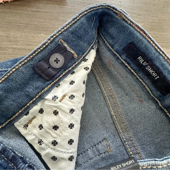 Lucky Brand girls faded denim Rile Shorts cuffed hem size 7 NWT $58 - Picture 11 of 11